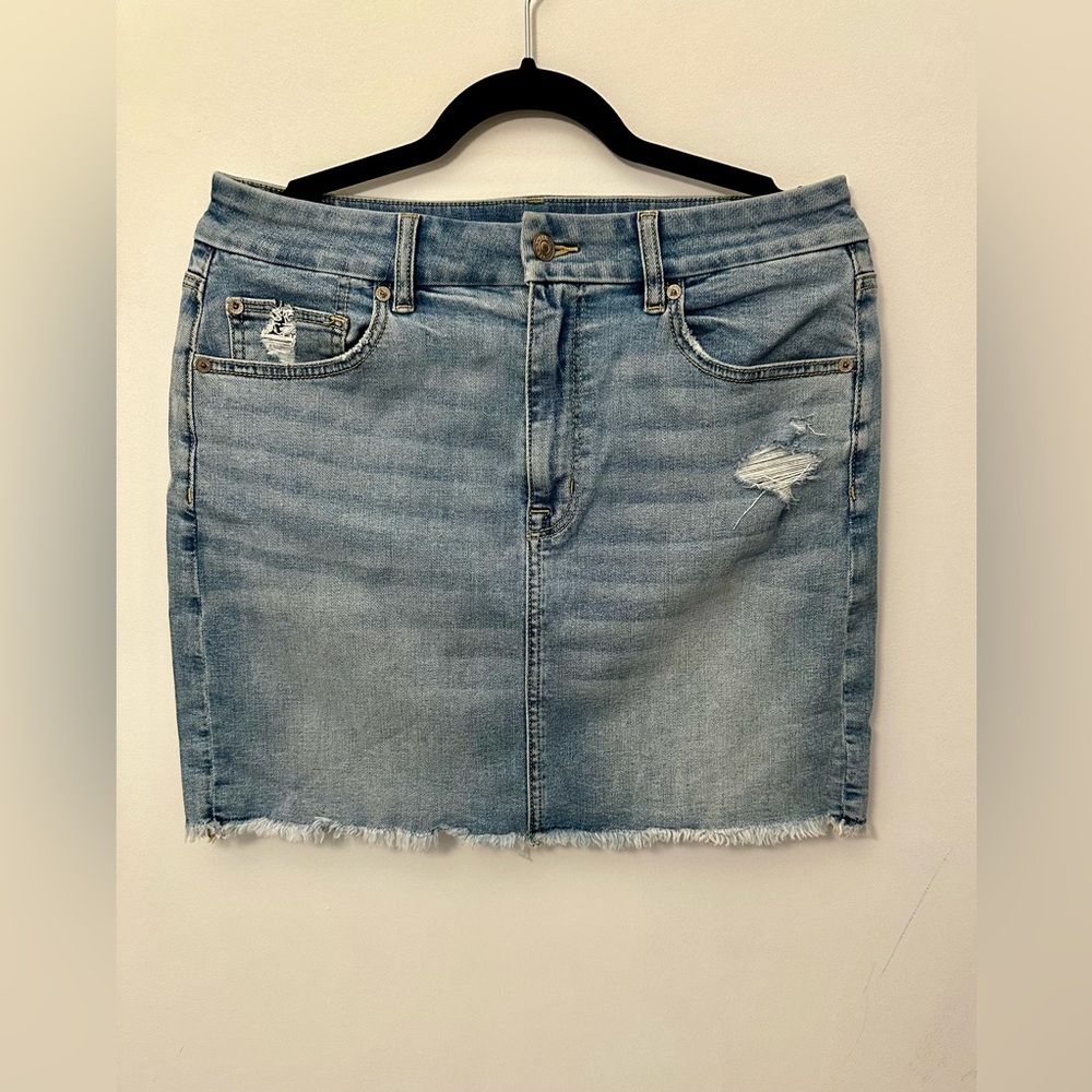 AMERICAN EAGLE  Distressed Mini Jeans Skirt - Size US 12 LONG